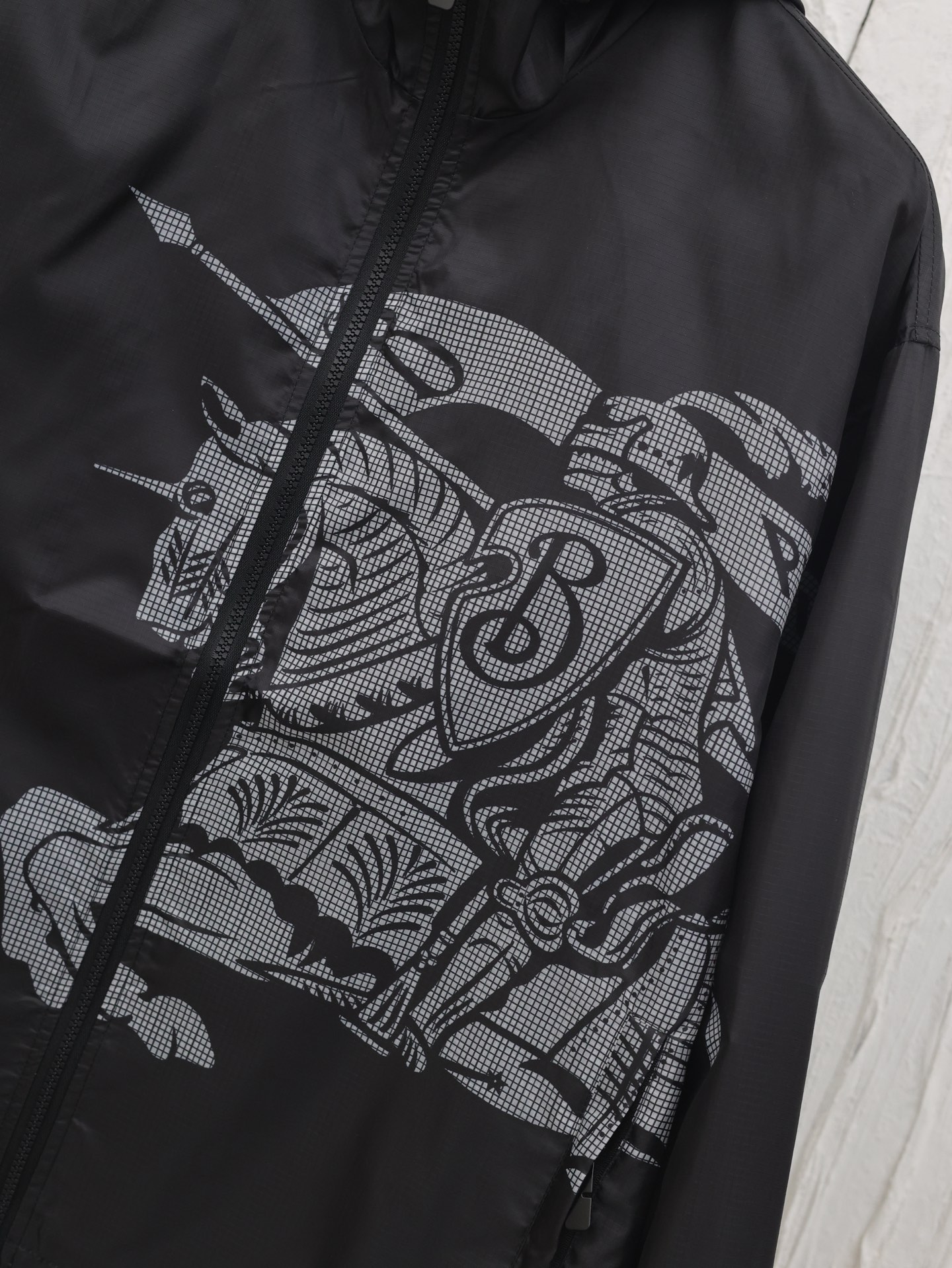 Hoodies & Sweatshirts