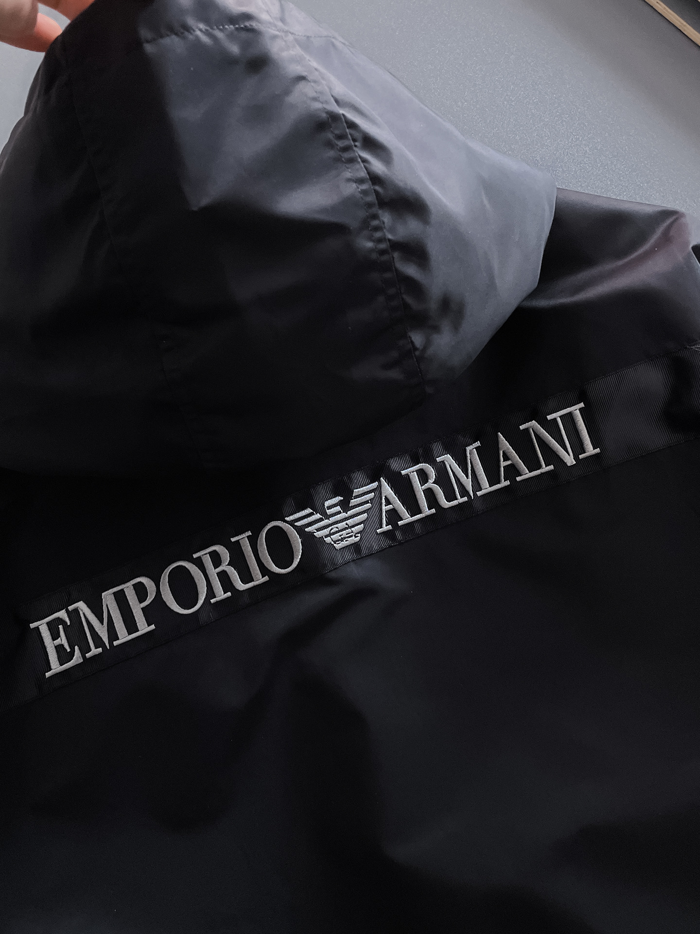 Hoodies & Sweatshirts