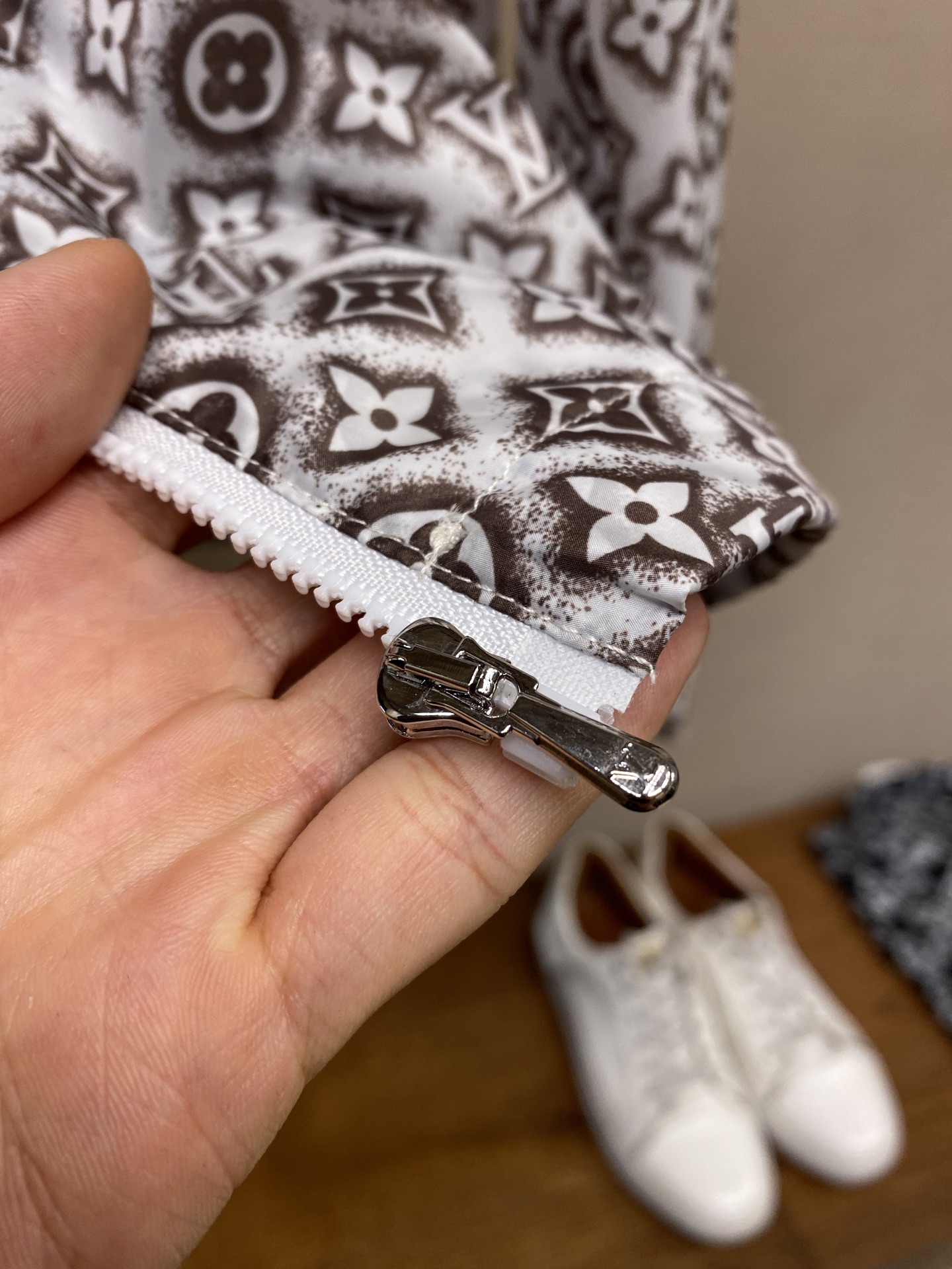 Hoodies & Sweatshirts