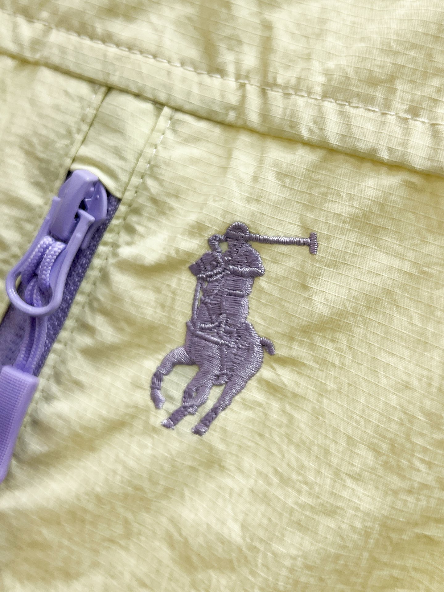 Hoodies & Sweatshirts