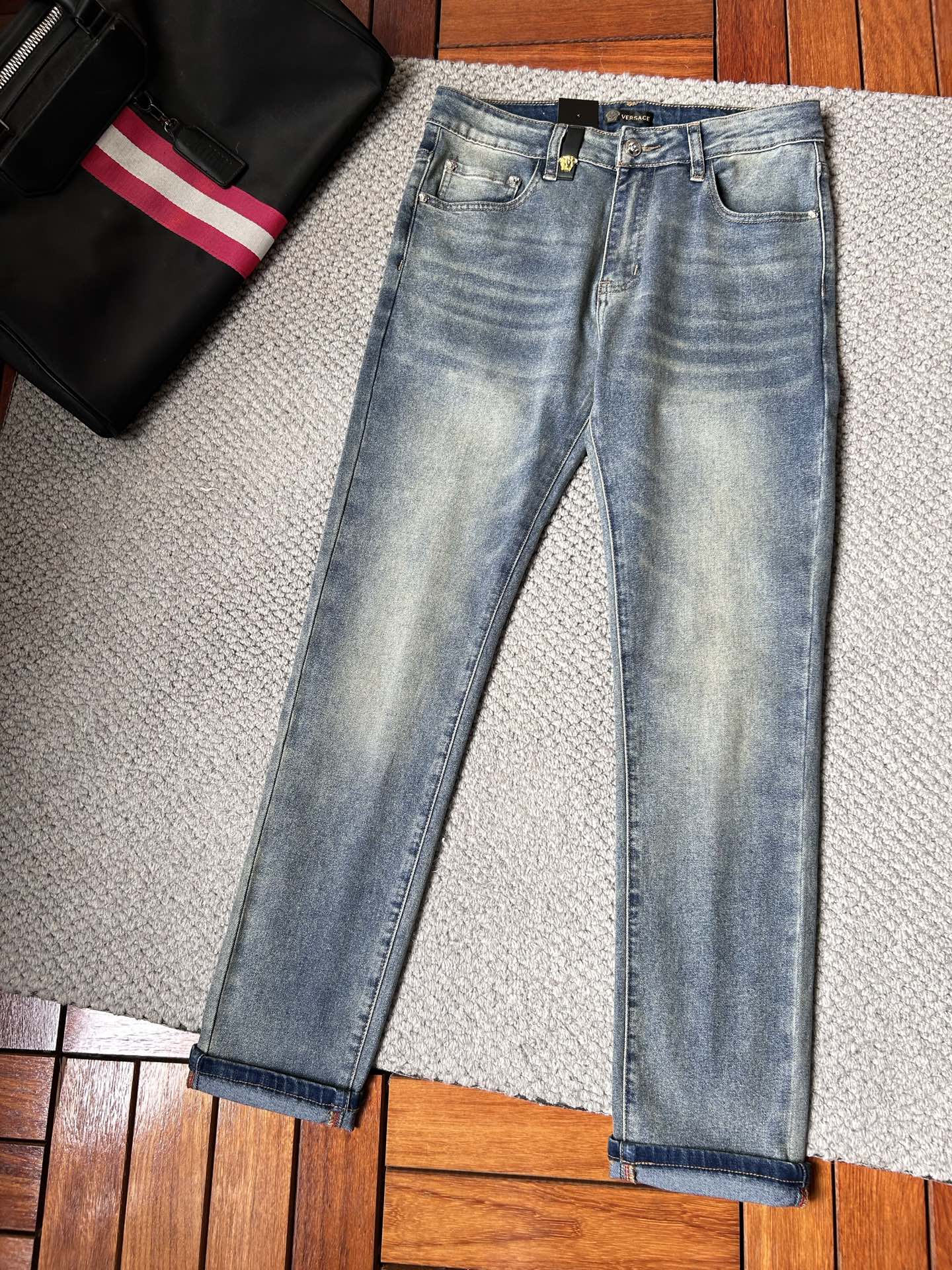 jeans