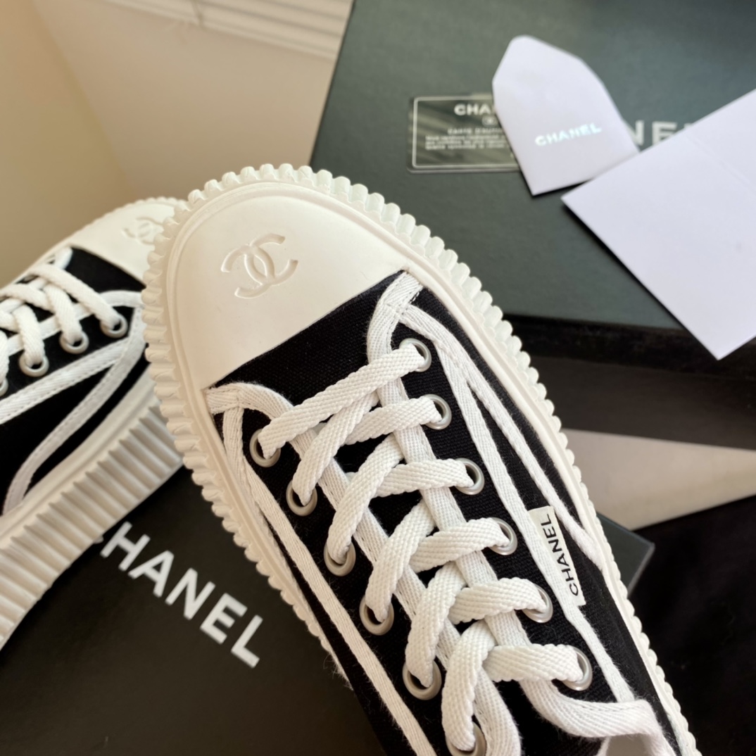 Womens shoes collection