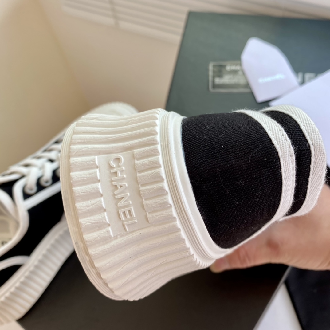 Womens shoes collection