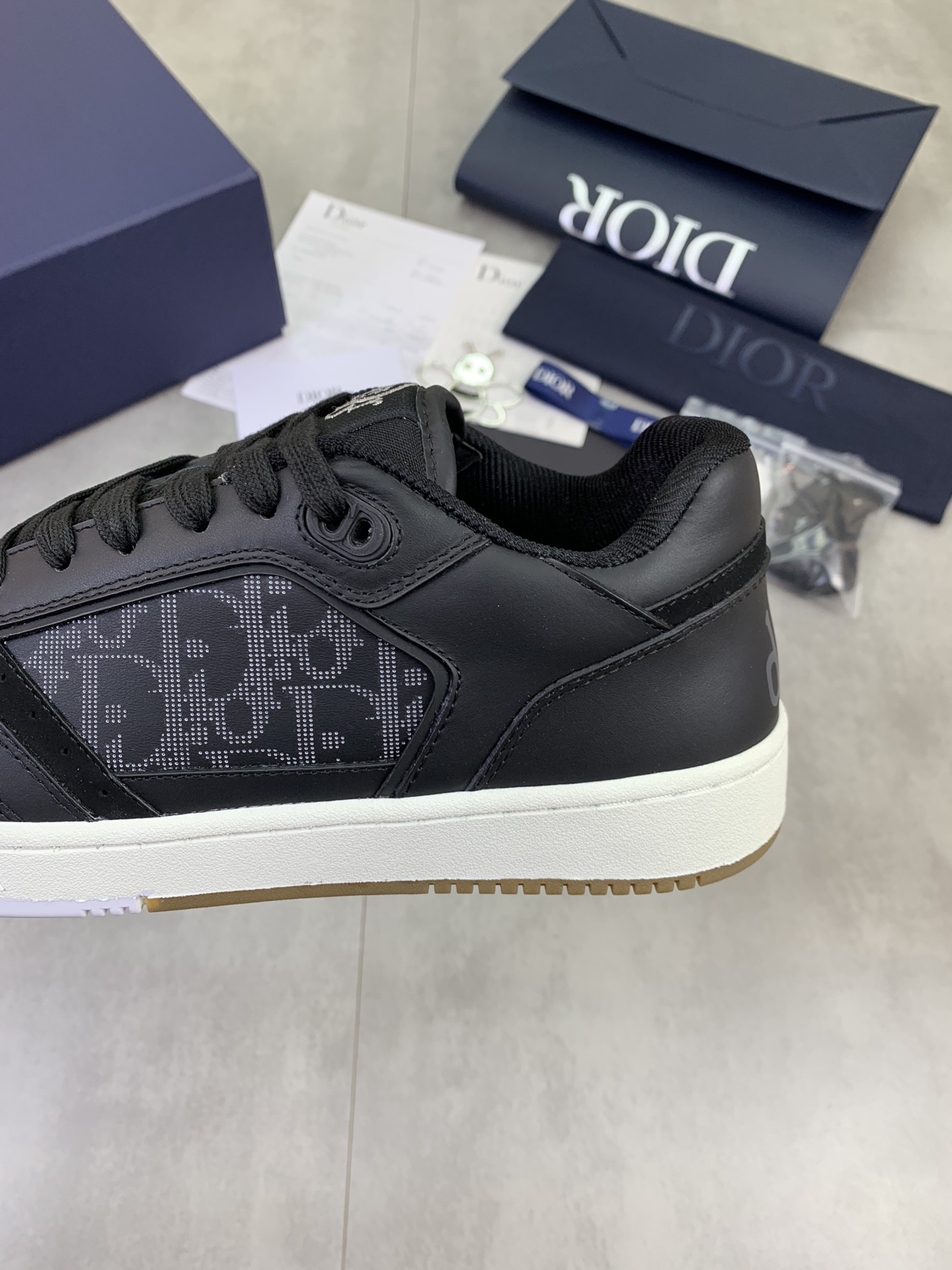 DiorSHOES