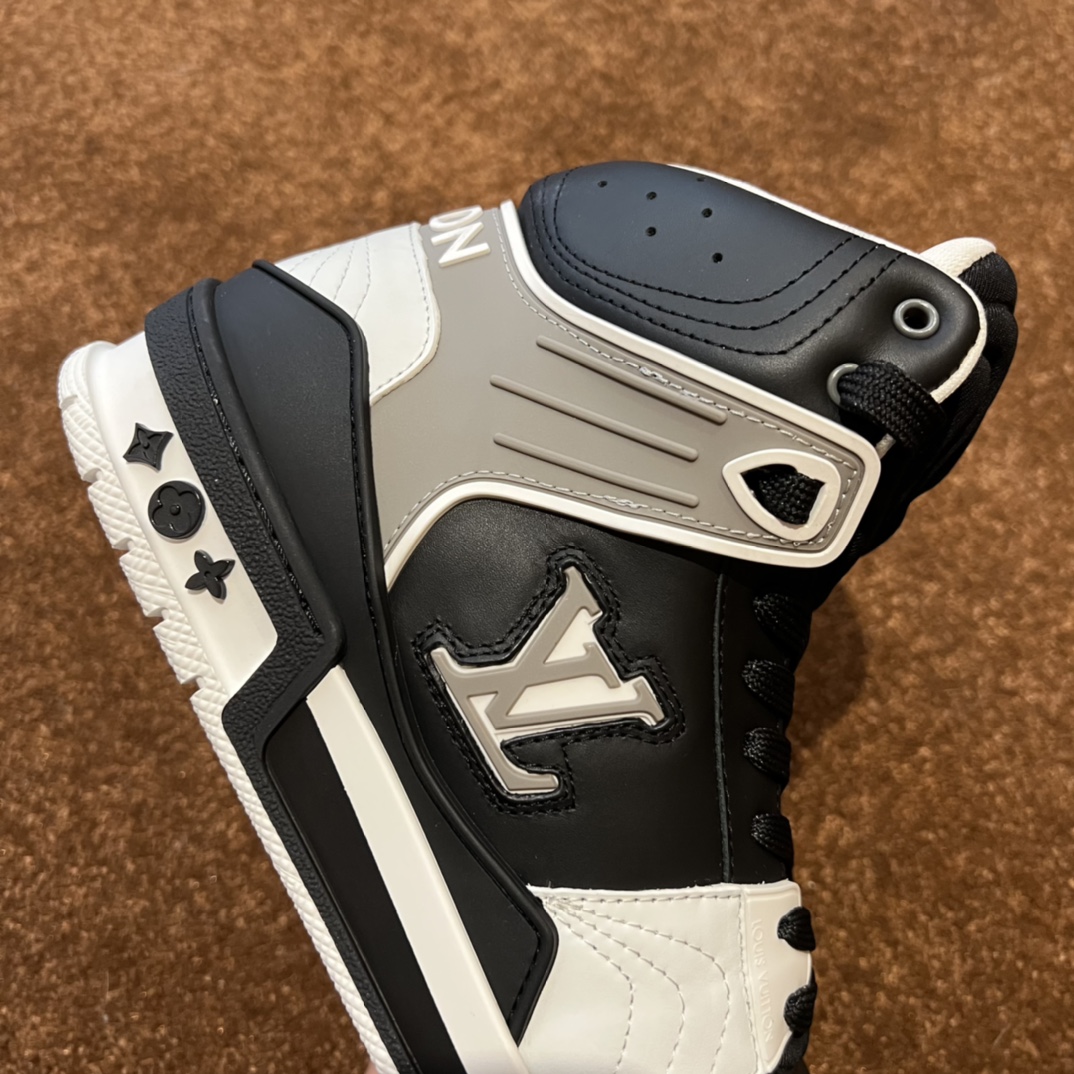 Womens shoes collection