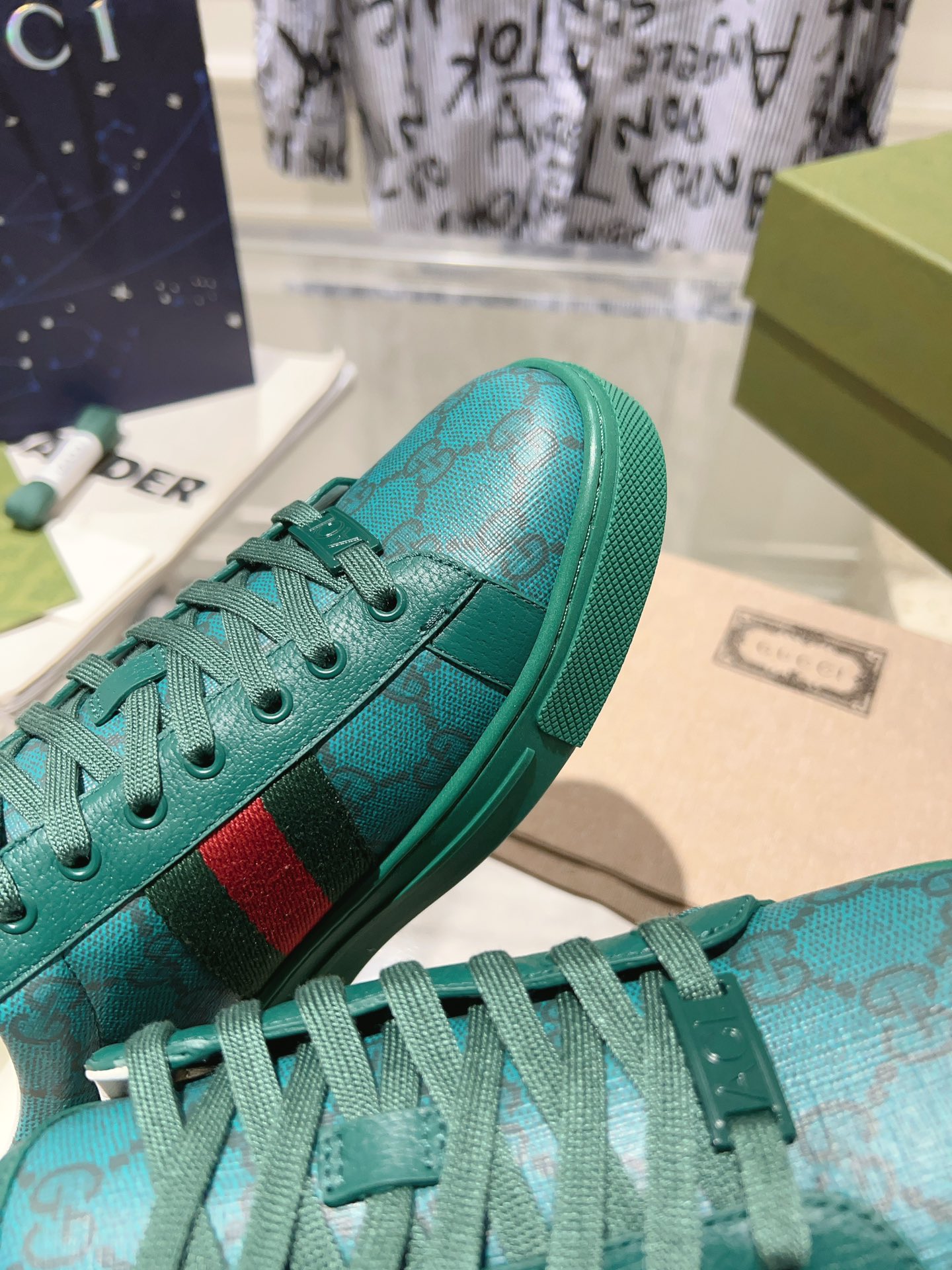 GucciShoes