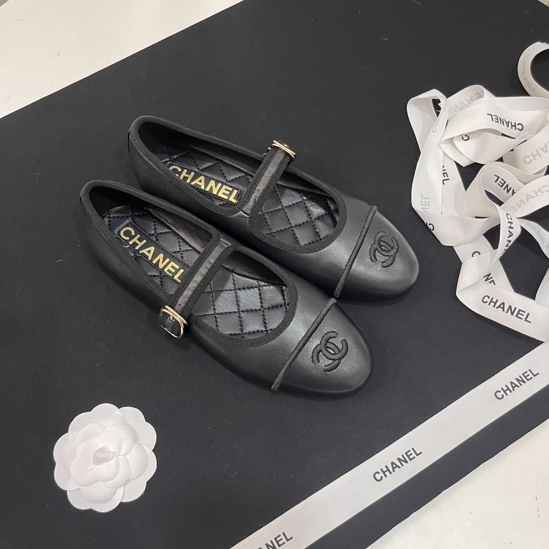 Womens shoes collection