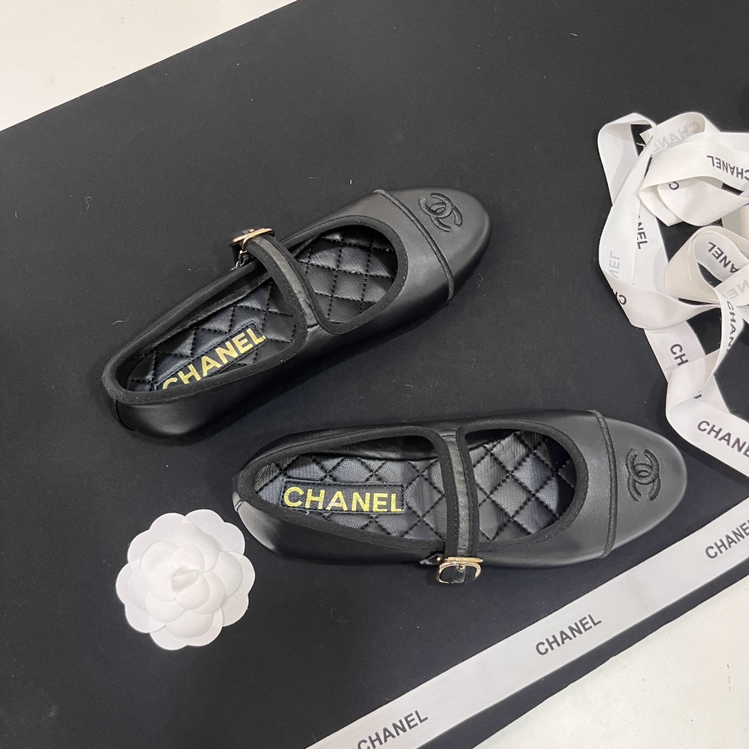 Womens shoes collection