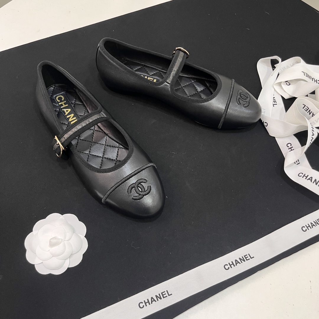 Womens shoes collection