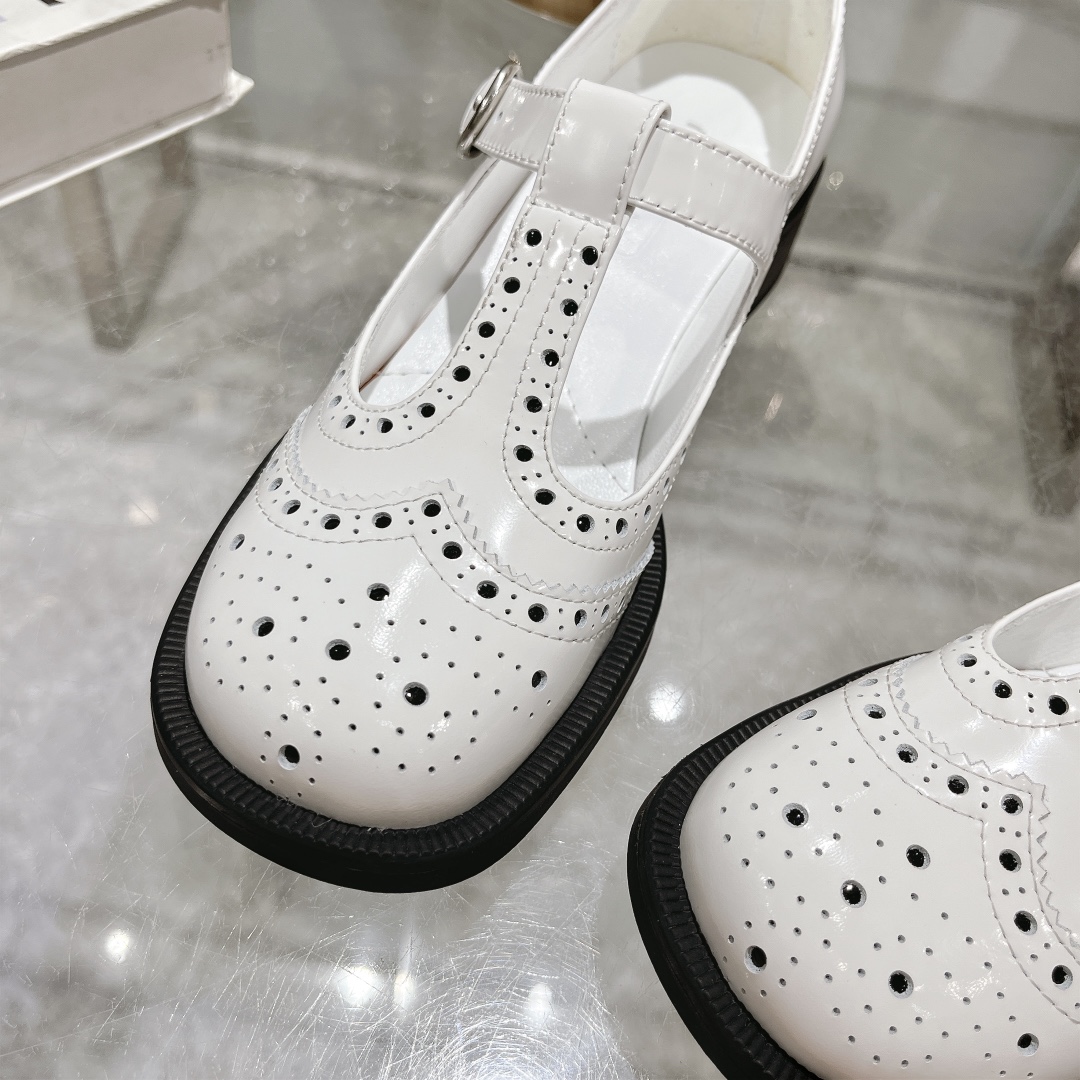 Womens shoes collection