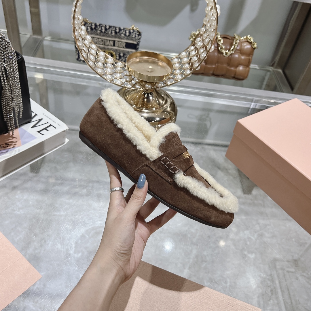 Womens shoes collection