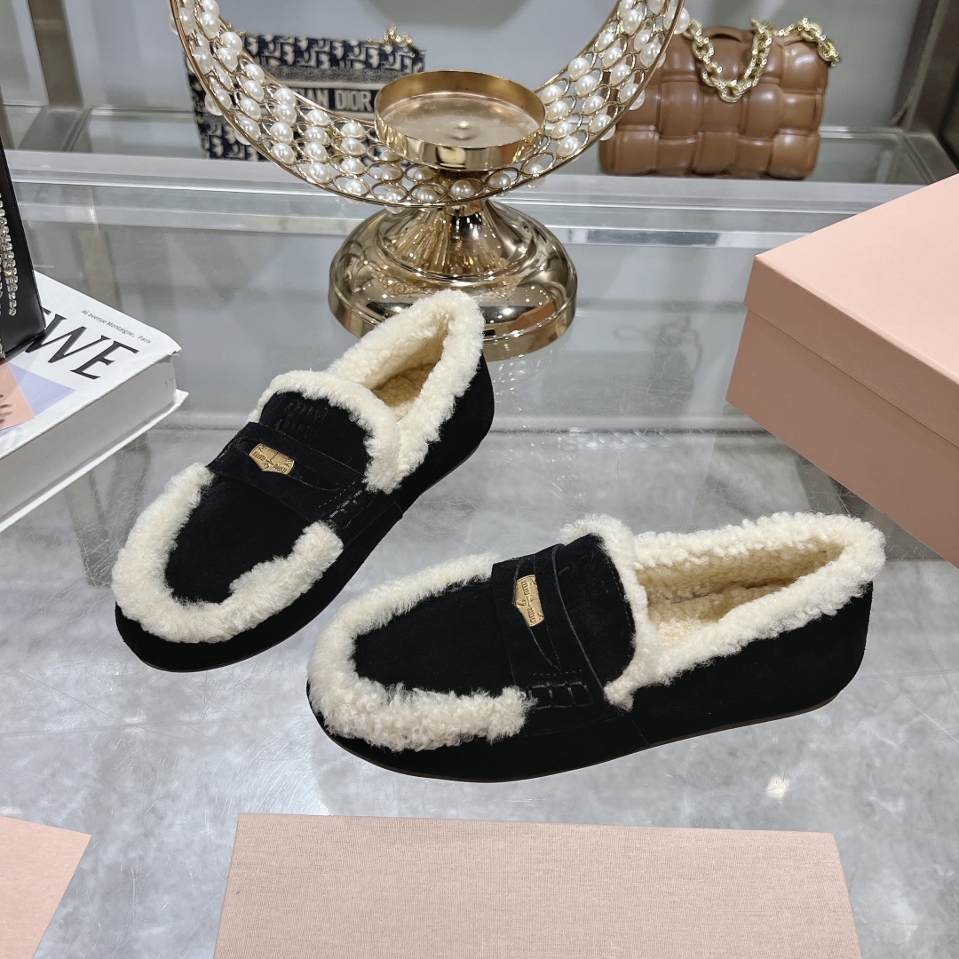 Womens shoes collection