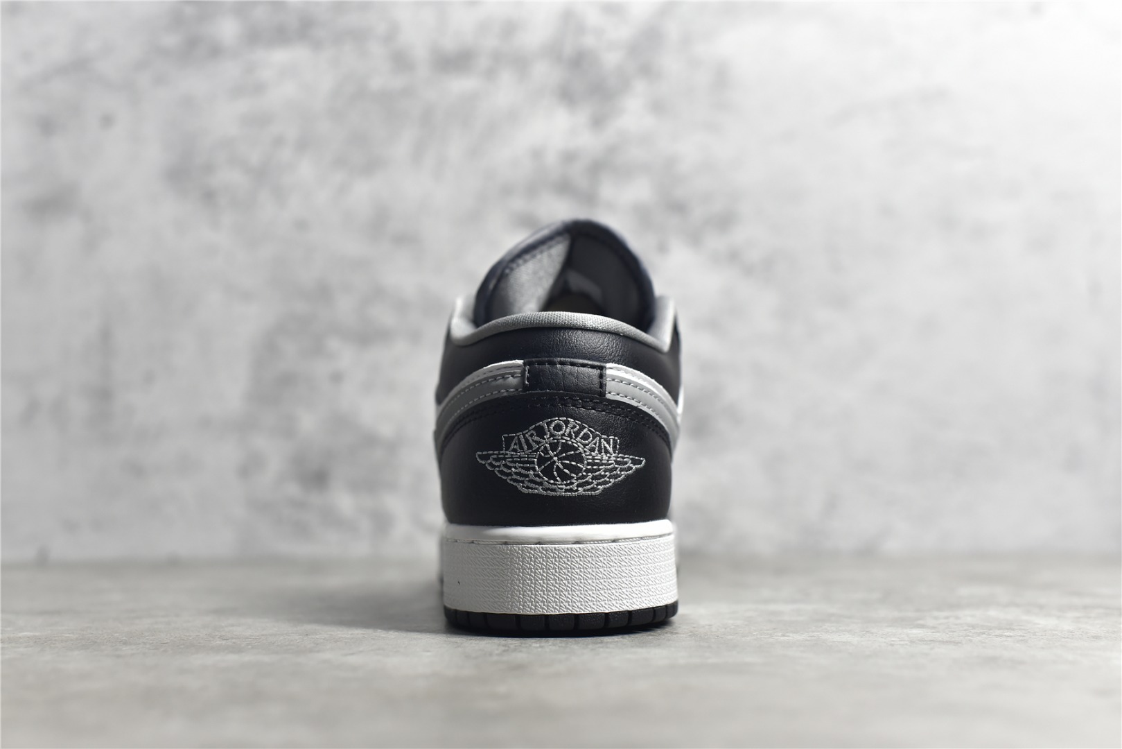 AirJordan1LowSHOES