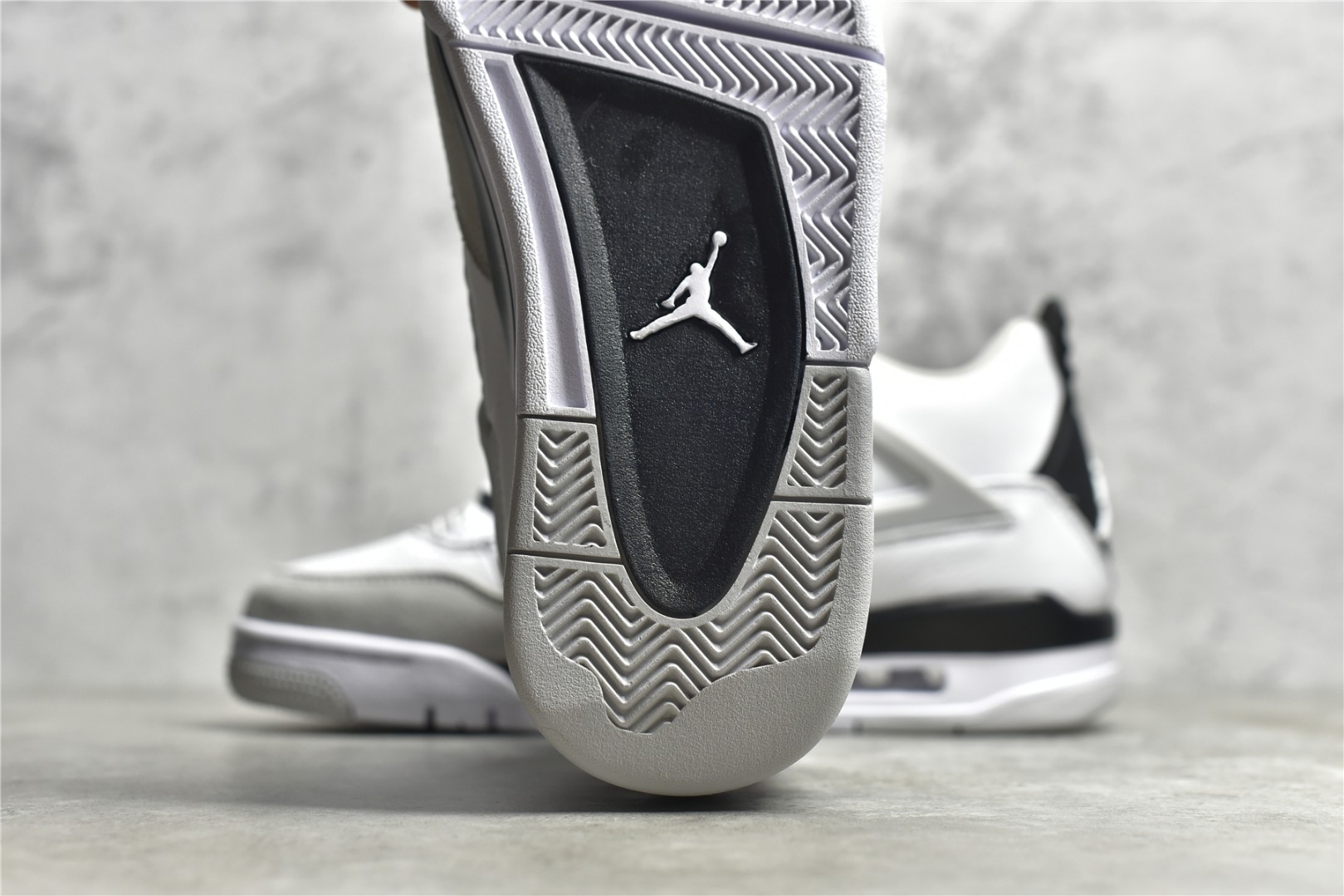 AirJordan4SHOES