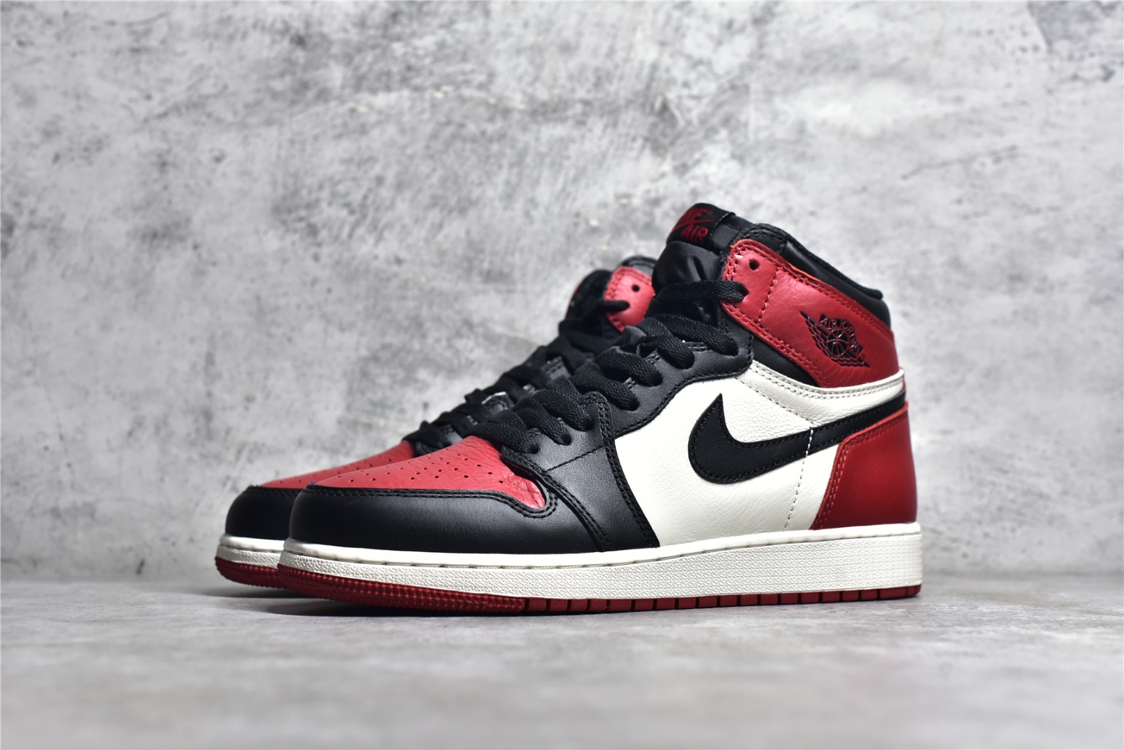 AirJordan1HighSHOES