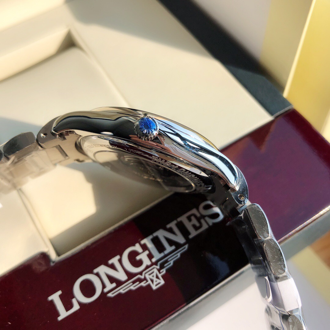 LONGINES