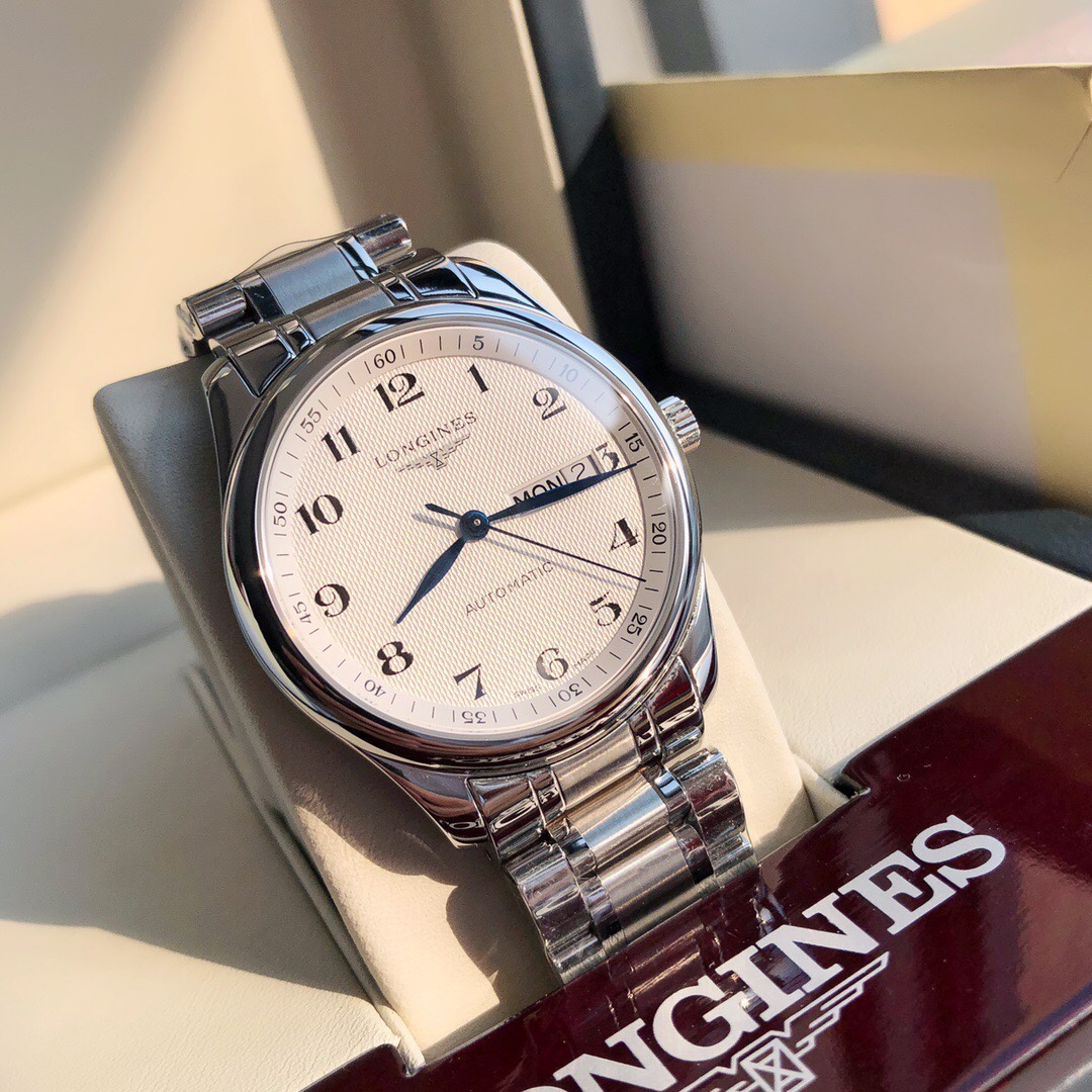 LONGINES
