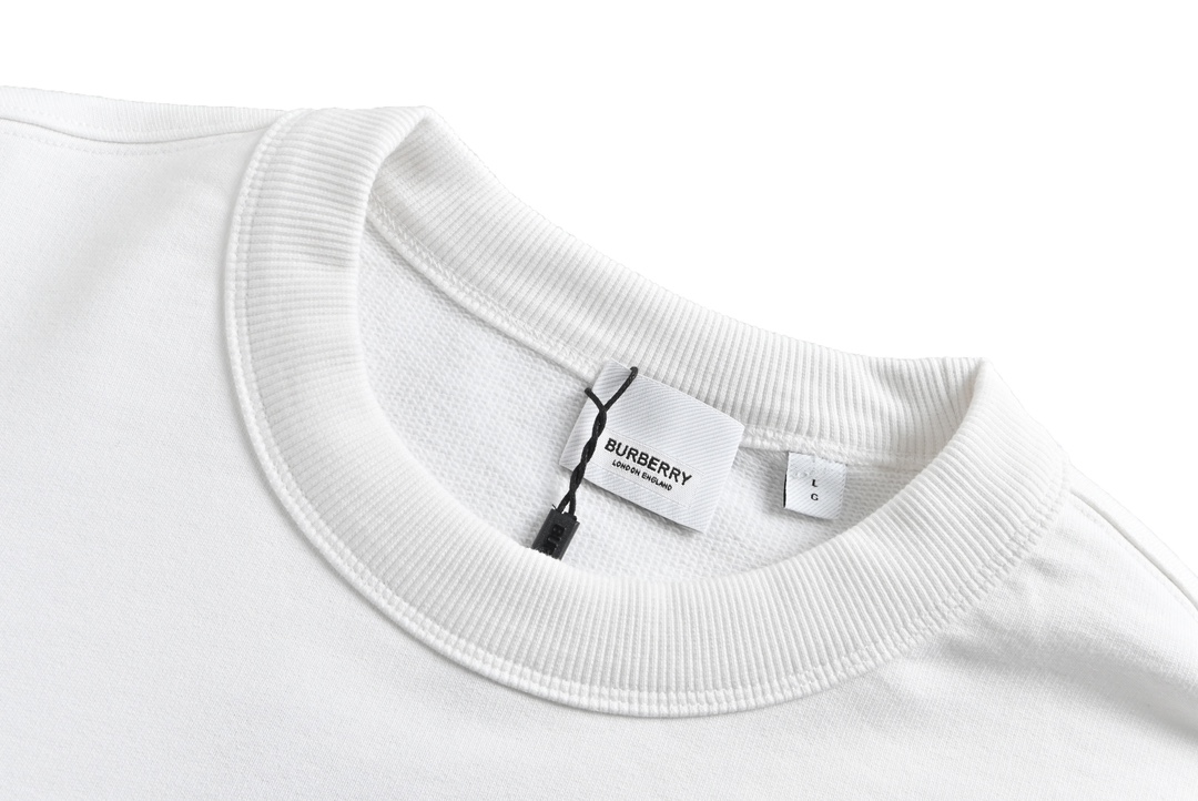 Hoodies & Sweatshirts