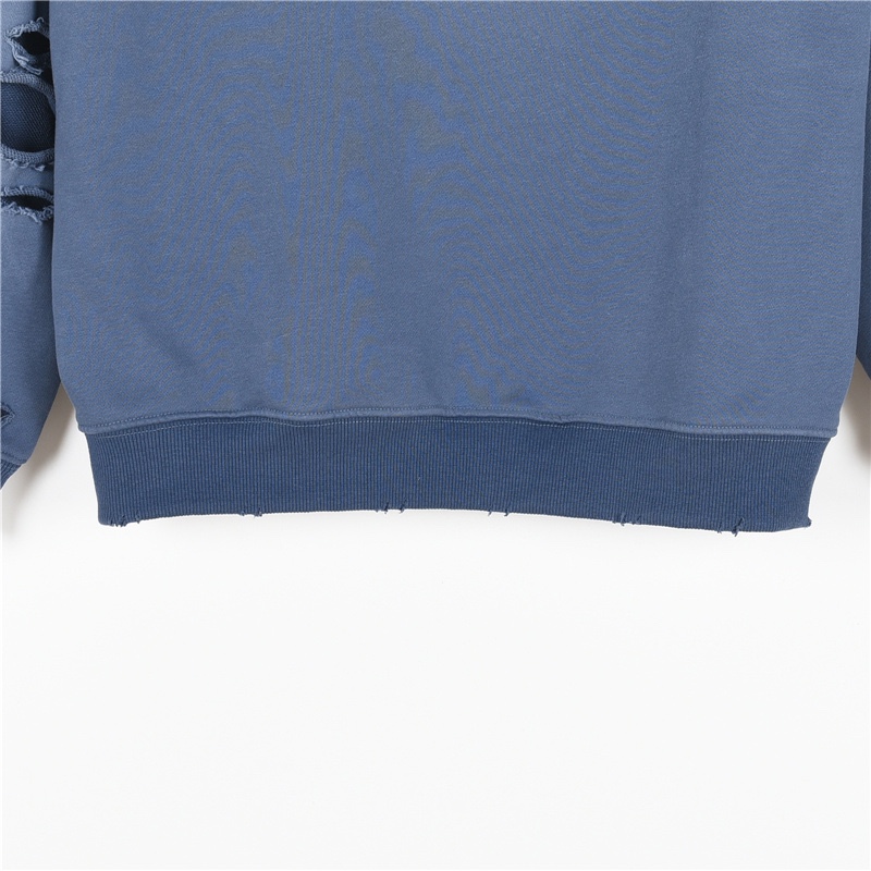 Hoodies & Sweatshirts