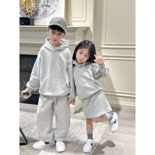 Model pictures Model pictures